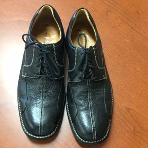 Johnston &Murphy men’s shoe